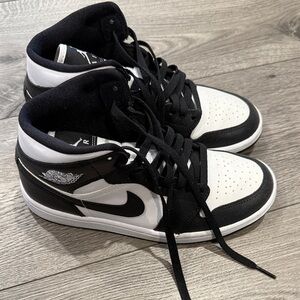 Jordan Black and White Women's Sneakers